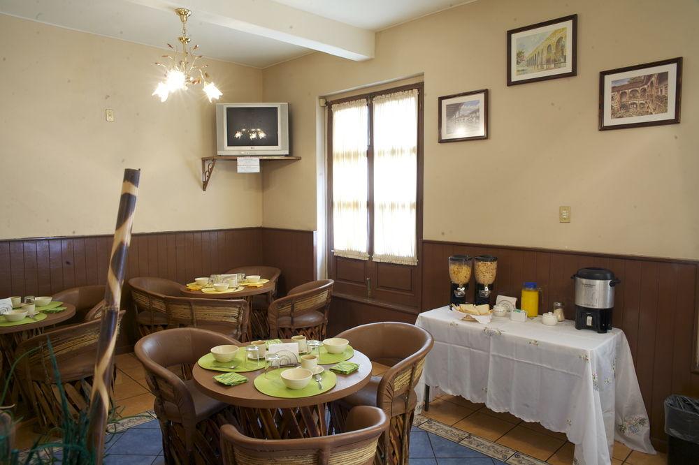 Hotel Estefania Μορέλια Εξωτερικό φωτογραφία
