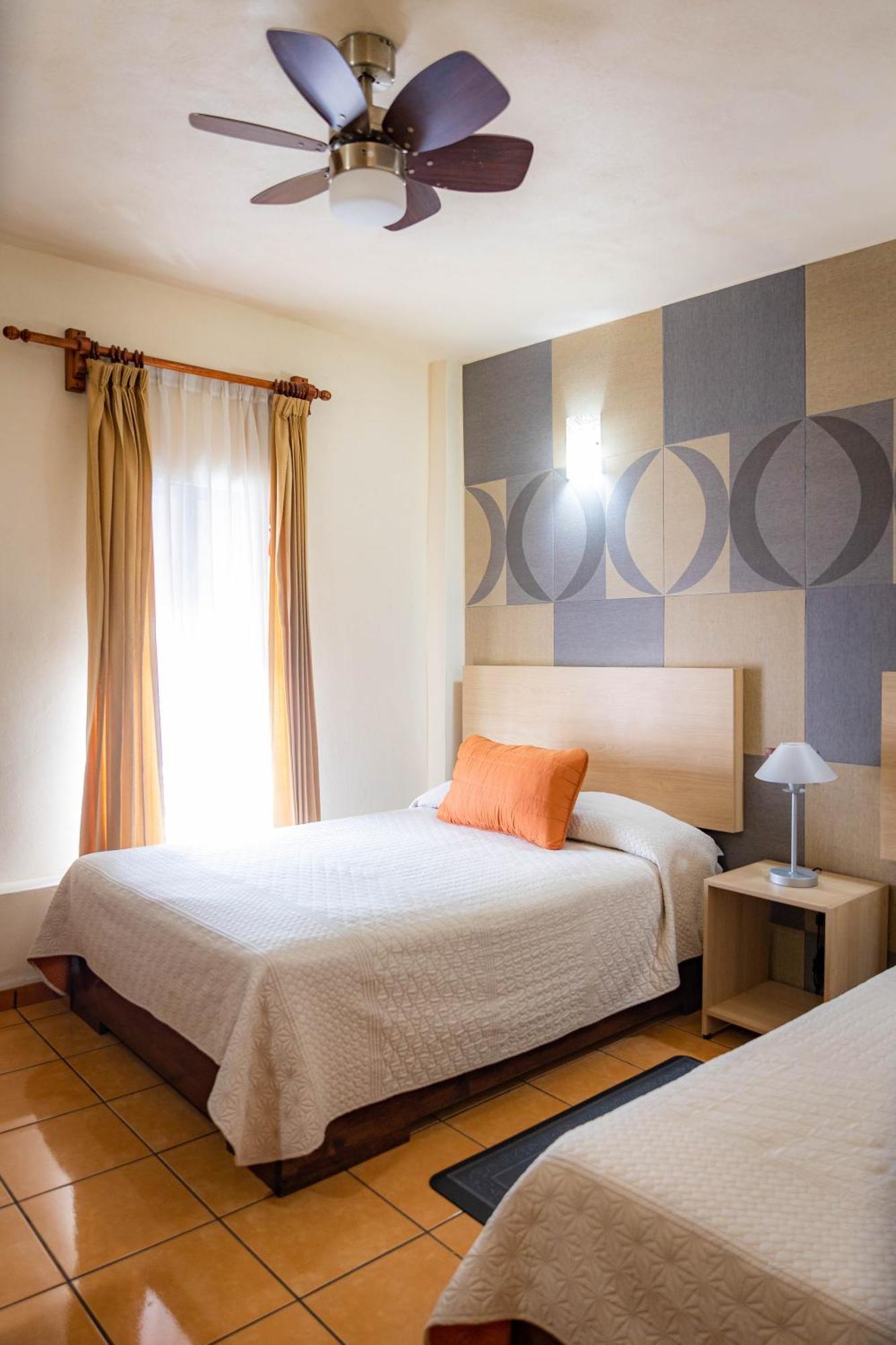 Hotel Estefania Μορέλια Εξωτερικό φωτογραφία