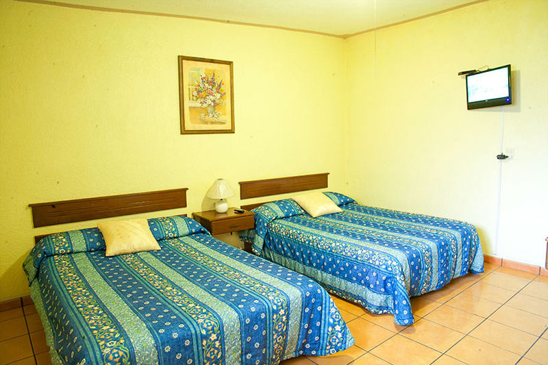 Hotel Estefania Μορέλια Εξωτερικό φωτογραφία