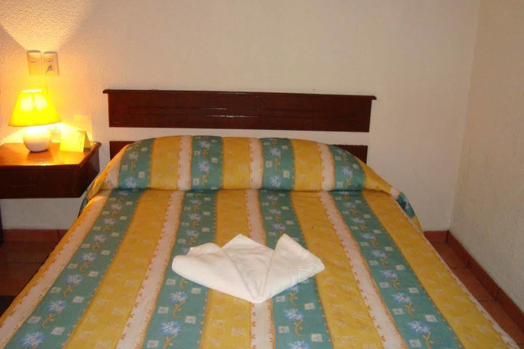 Hotel Estefania Μορέλια Εξωτερικό φωτογραφία